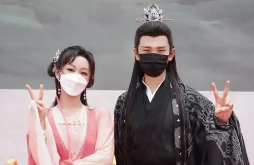 沉香如屑晒成毅新剧照,白发帝君绝绝子,粉丝担心女二号加戏
