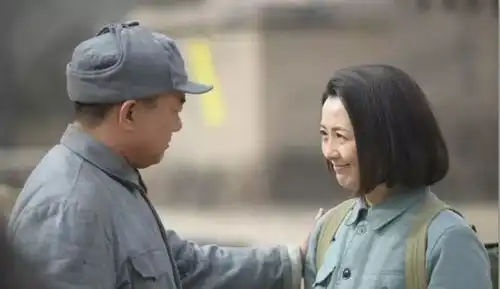 彭德怀三段婚恋,初恋被逼跳崖,原配无奈背叛,延安之恋遗憾收场