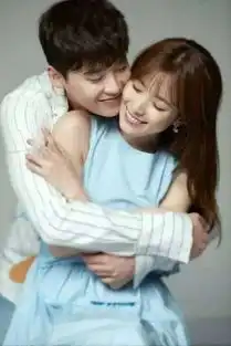 w两个世界韩孝周朴信惠秀智的同款空气刘海你get了吗