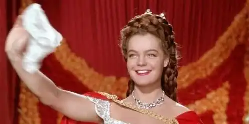 茜茜公主真的美丽吗老照片还原真容,比影视剧里的更美
