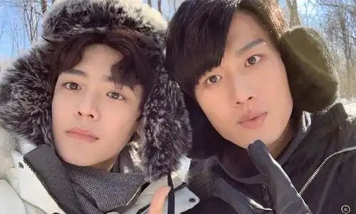 成毅替侯明昊宣传新剧,称呼透出两人关系,对方曾被传加入欢瑞
