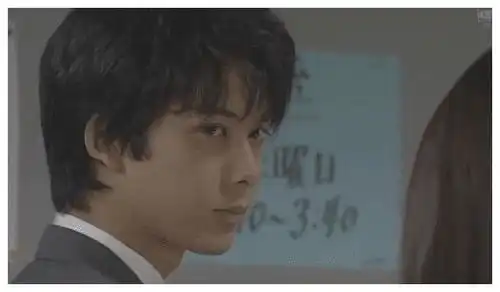 内田有纪都是他女朋友了,柏原崇flop又能怎样
