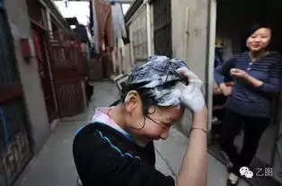 高房价时代他们蜗居在水泥罐中