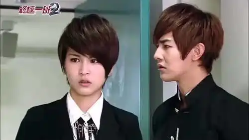 终极一班冷漠外表下的中万钧,内心却热情似火
