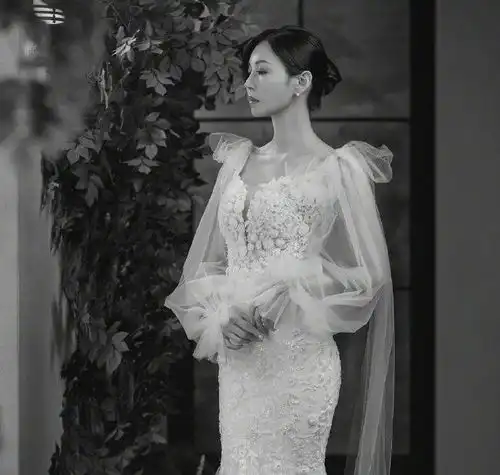 顶楼2婚纱照公开,金素妍柳真在线比美,剧情抓马升级cp乱炖