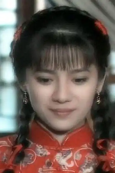 20年前因张庭出现,抛弃发妻曾哲贞,如今身形老态状况不佳
