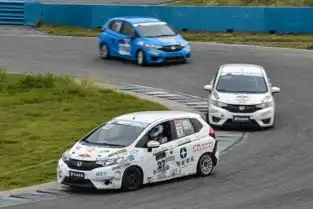 聊聊头文字d给你的错误观念漂移其实更慢马力才是王道
