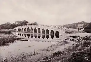 就在昨天,北京颐和园再现金光穿洞,现场堪比春运
