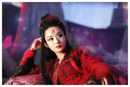 盘点经典女星红衣剧照朱茵无可超越,而她美到爆炸
