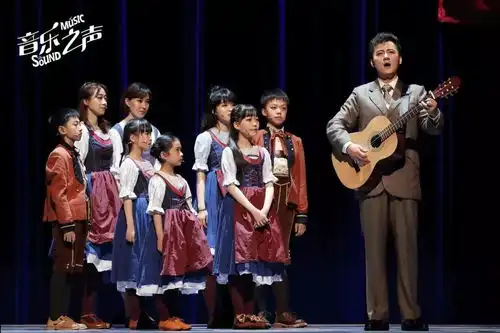 音乐之声看了这么多遍的电影版,那么它和音乐剧版有何不同
