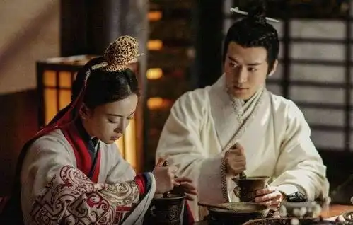 秦始皇的母亲赵姬的身世是否如皓镧传中的李皓镧那般
