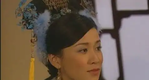 姑侄一同参加选秀,侄女因嫡出身份成为皇后,她形单影只40多年
