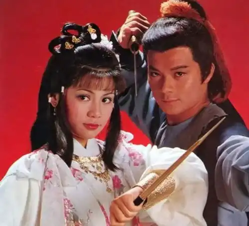 翻拍版射雕英雄传,男女主路人脸,丐帮帮主洪七公肥头大耳
