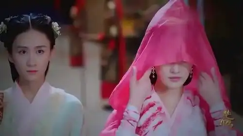 楚乔传元淳持刀威胁,欲出宫救燕洵,不料被母妃强行拖回