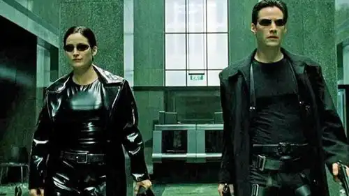 吉娜格申仍因失去黑客帝国中的角色而耿耿于怀