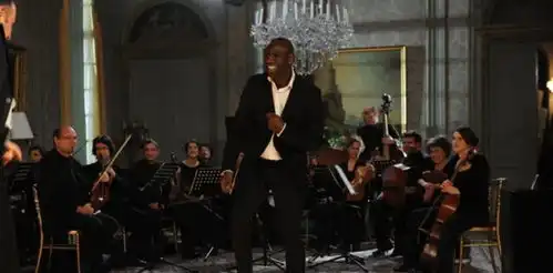 一个吊儿郎当的黑人,用的什么方法,能让他的雇主离不开他
