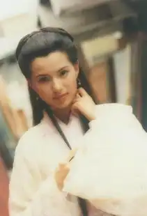 唐嫣朱茵高圆圆贾静雯王艳蒋勤勤佟丽娅,她们有颜无需华服,依旧对得起古装女神的称号