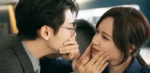 良言写意定档,罗云熙程潇开启虐恋,高颜值阵容让人赏心悦目
