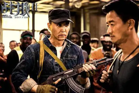 老戏骨吴刚拍戏前和角色原型聊天,赞黄景瑜悟性高
