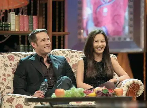 马雅舒二婚嫁给罗伯特,婚后幸福相濡以沫,携手走过最难的时刻