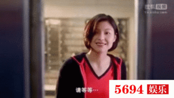 星爷电影中最无厘头的一段,一部电梯里边都是女神
