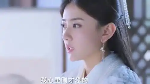 双世宠妃2穿越女夸情敌,王爷吃醋啦,直接抱着穿越女,真爱
