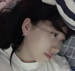 这个自拍当头像怎么样呢