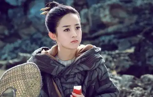 赵丽颖的逆袭人生底层出生的女人,只有一种能改变命运