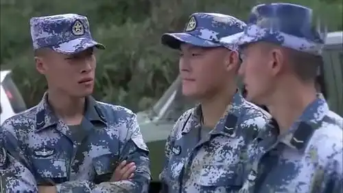 火蓝刀锋特种兵瞧不起炊事员,结果炊事员不带装备,裸潜分钟