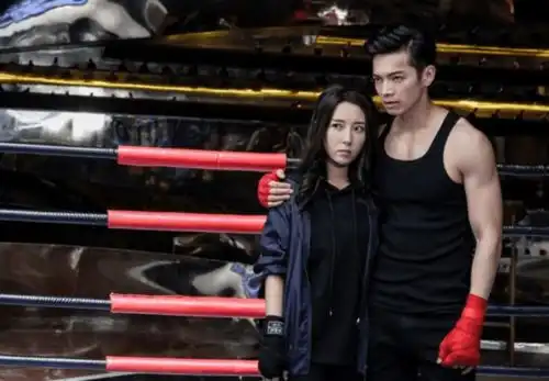 终极一班都是一个妈生的,两姐妹的感情状况却天差地别,太扎心
