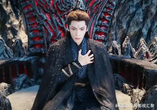 长月烬明澹台烬一键换装,魔神造型帅翻天,姒婴抬下巴好欲
