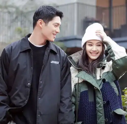 苦等三十年王子文终于心有所属,为吴永恩怦然心动,爱情太甜了
