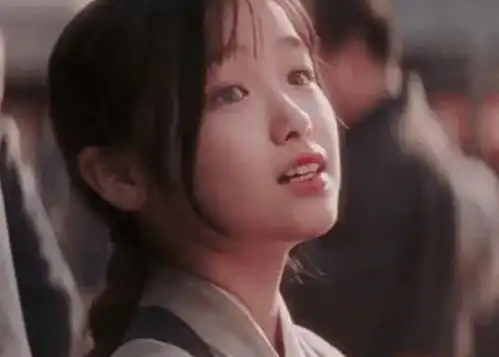 被千万人表白我等你长大,如今她26岁长成这样,谁还说等
