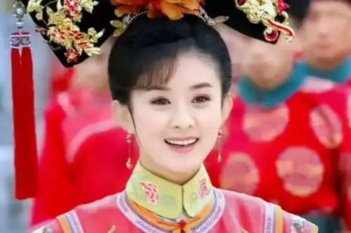 横店群演的真实状况,美女帅哥如云,再难出明星,学历基本是高中
