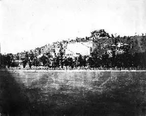 颐和园的牛尾巴断而复续
