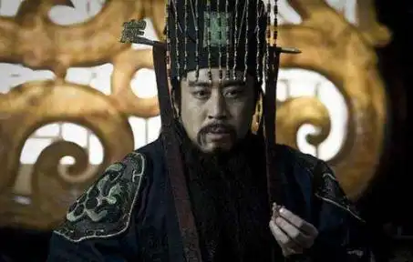 焚书坑儒背后的复辟斗争,谁人能够理解始皇帝的天下为公
