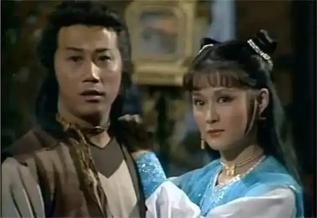 古龙有三部堪称半部经典的武侠名作,两部被人代笔,一部烂尾