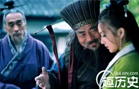 董卓死后吕布为何打不过董卓的部下李傕
