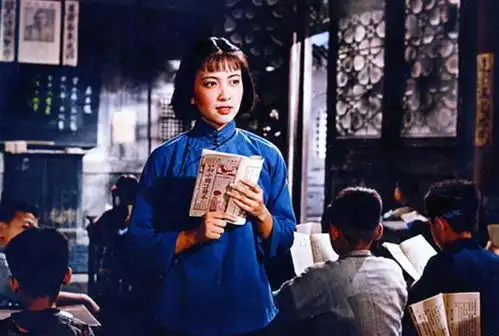 青春之歌61载岁月峥嵘,故人虽已远去,然谢芳于洋秦怡健在