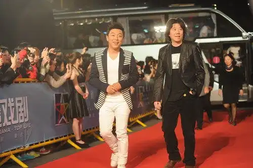 话剧活着分获壹戏剧大赏三项大奖
