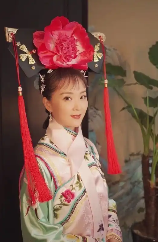 时隔24年,王艳再扮晴格格,勾起一波回忆杀,网友眼神变了
