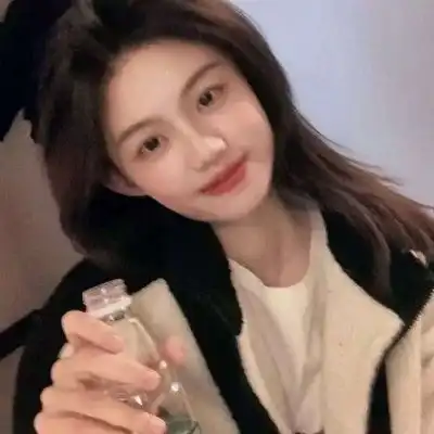 女生古灵精怪的自拍文案