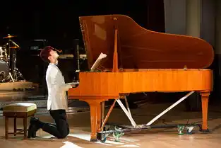 明星大侦探白敬亭跪弹钢琴张若昀上演制服诱惑秒变二哈