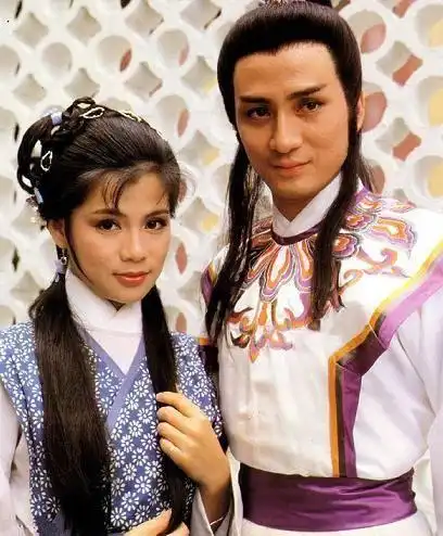 他与刘德华是兄弟,有6个孩子两对双胞胎,因前女友自杀形象受损