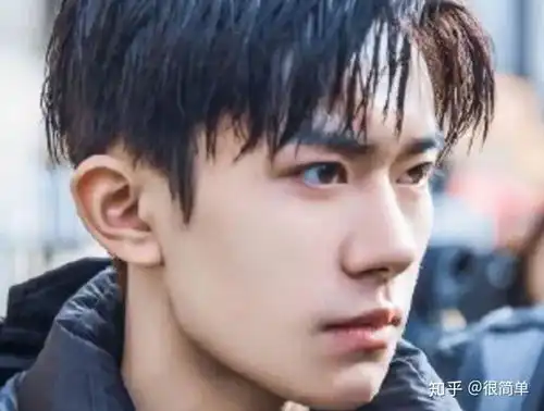 有一种整容叫做易烊千玺懒,了,不吹头发,却带火了这个发型

