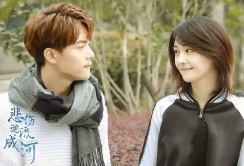 张若昀唐艺昕低调领证霍思燕婚变深夜买醉郑爽马天宇关系戚薇二胎孕肚明显胡歌被催婚郭富城方媛追生儿子