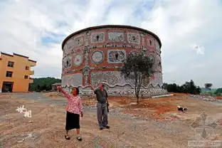 5年耗资600万景德镇八旬老人造瓷宫