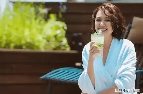 老公该不该管如何管看看明星家庭的妻子们怎么说