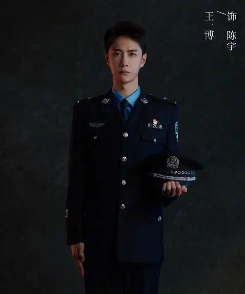 禁毒大片冰雨火来袭,当王一博剧照曝光时,网友都炸了
