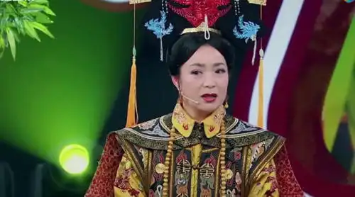 张铁林戴春荣重演还珠格格,贾玲版容嬷嬷和小燕子比拼才艺
